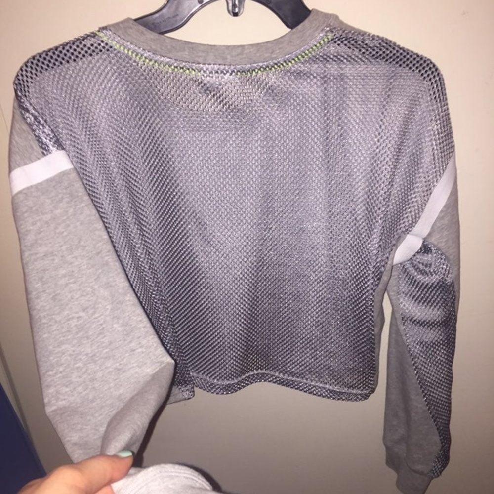 Nike sweatshirt top - Picture 7 of 7